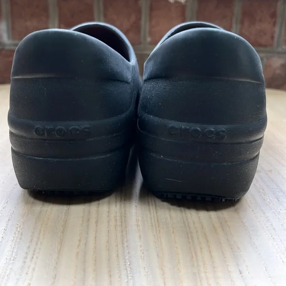 CROCS ON THE CLOCK LITERIDE SLIP RESISTANT WORK SLIP-ON - Picture 2 of 5